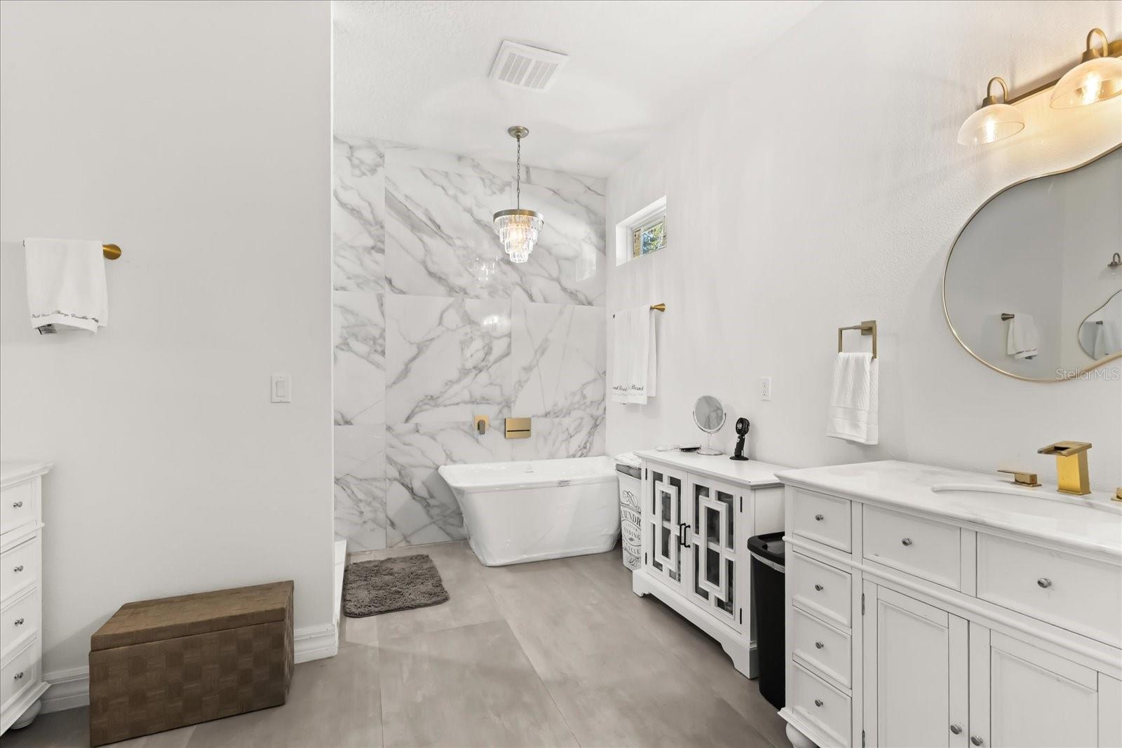 Image 13 of 26 For 812 Chastain Road