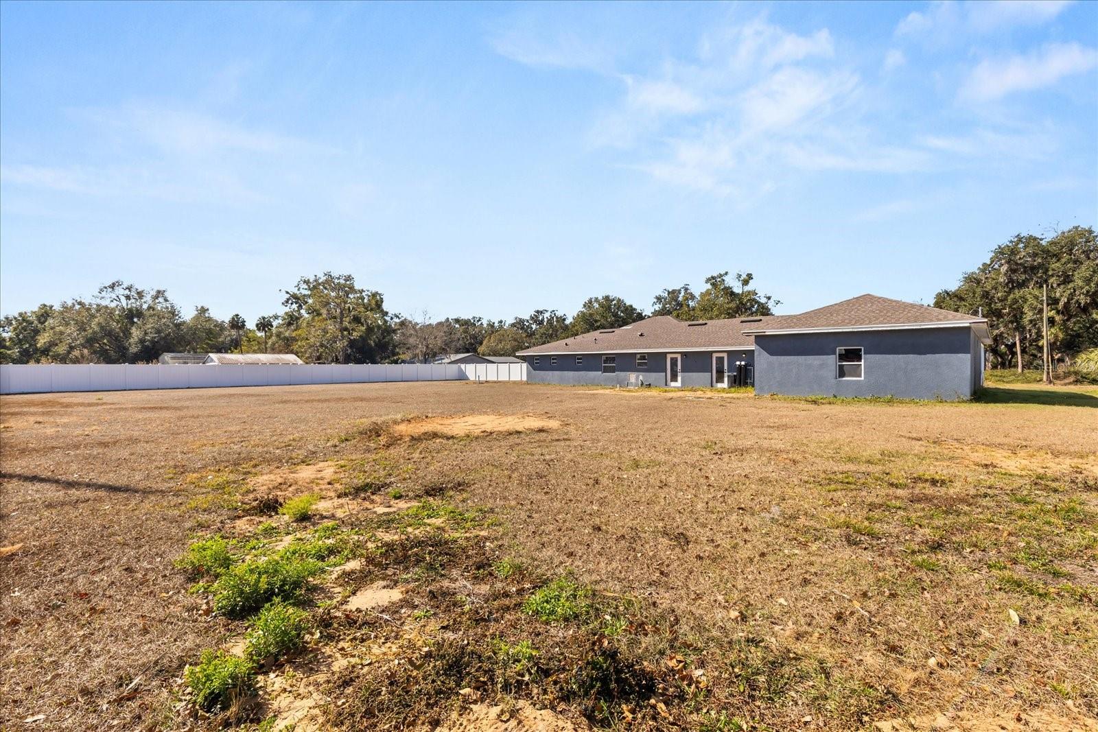 Image 21 of 26 For 812 Chastain Road