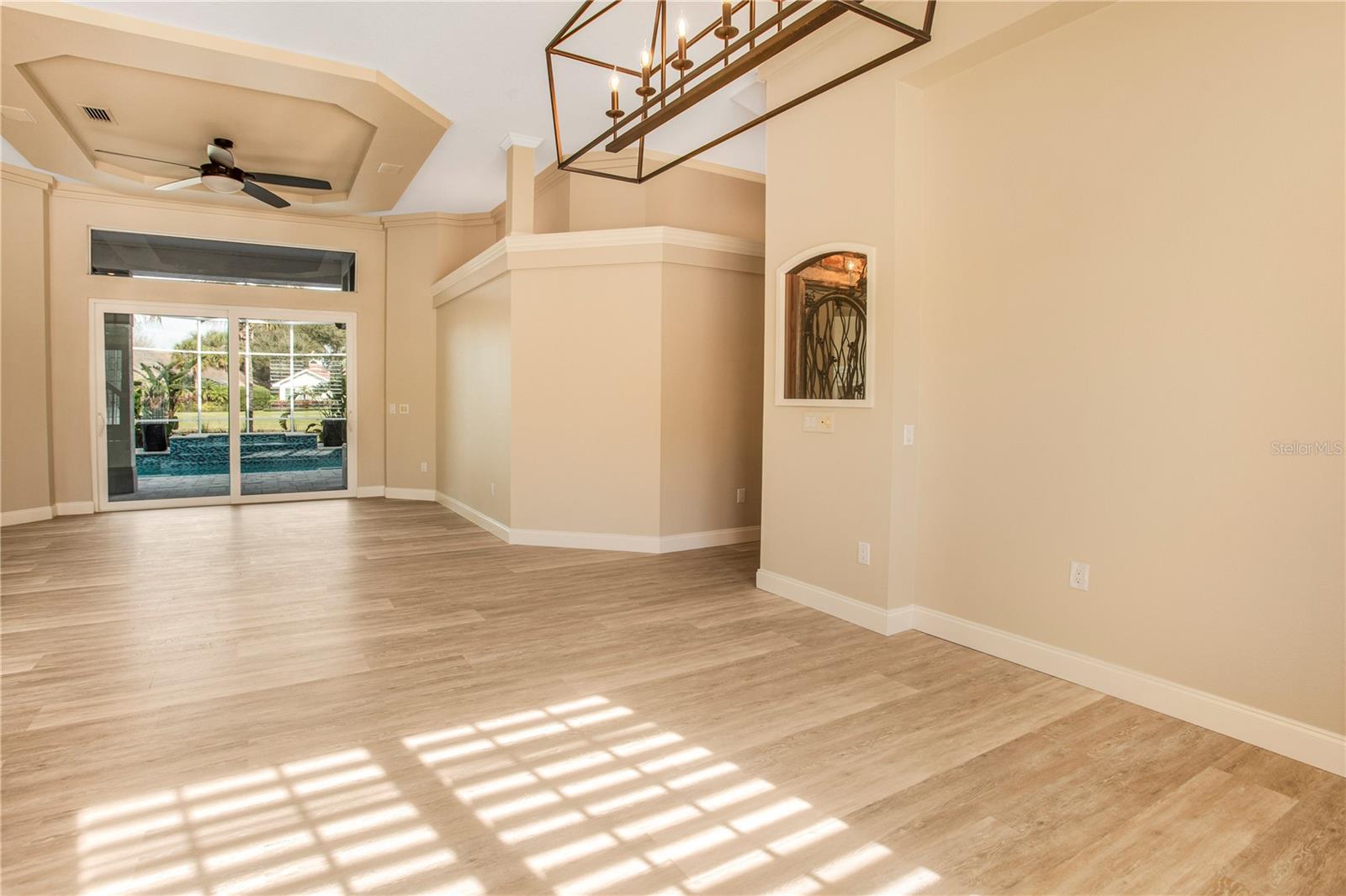 Image 15 of 97 For 7394 Kindal Point