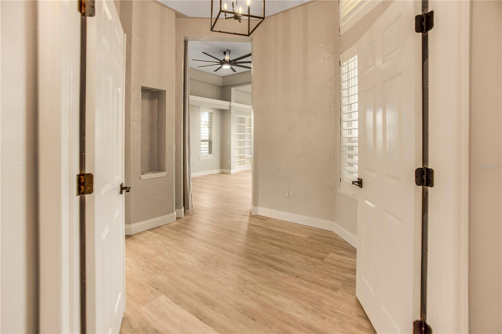 Image 22 of 97 For 7394 Kindal Point