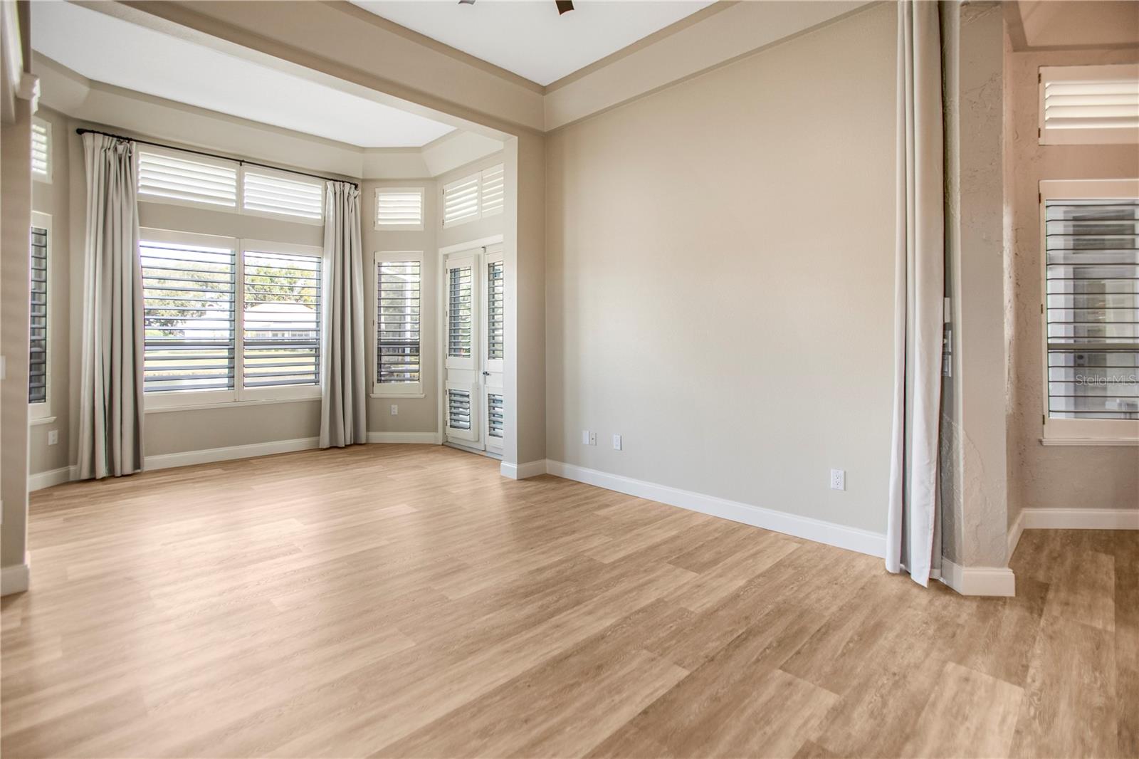 Image 24 of 97 For 7394 Kindal Point