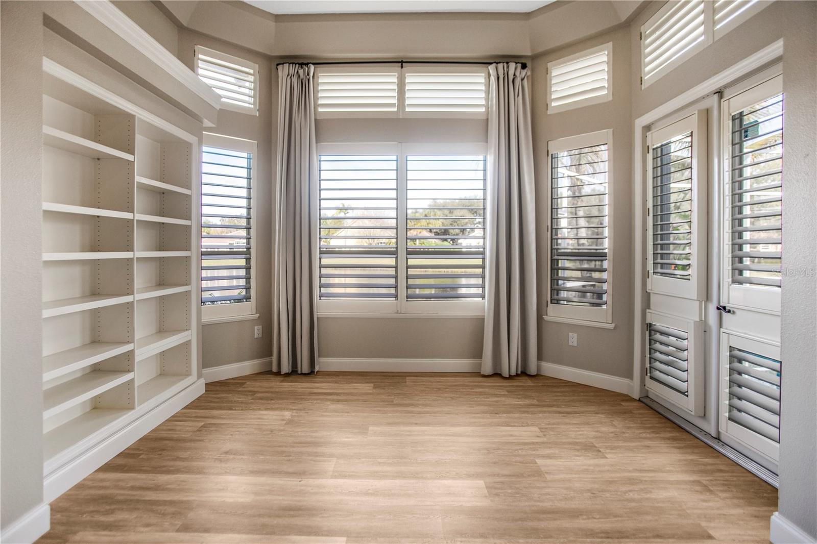 Image 25 of 97 For 7394 Kindal Point