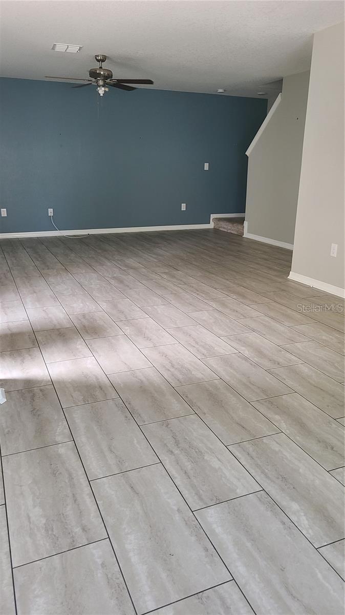 Image 3 of 19 For 9798 Trumpet Vine Loop