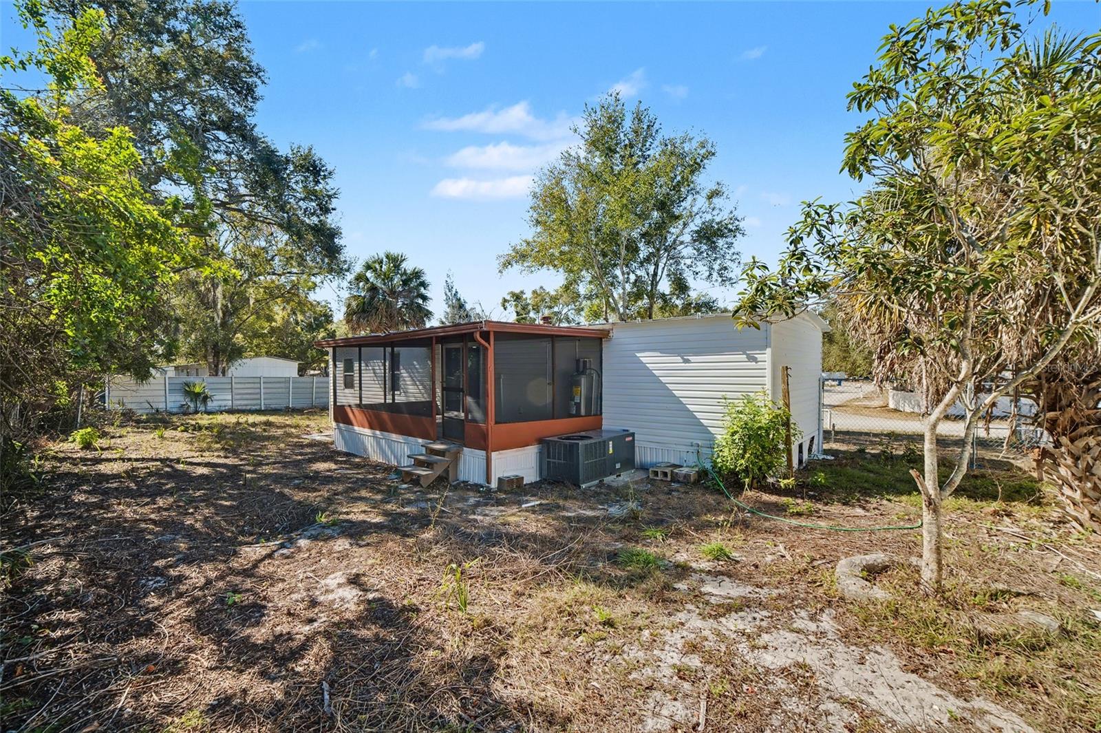 Image 16 of 20 For 10914 Country Haven Drive