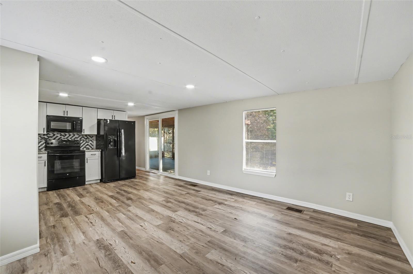 Image 7 of 20 For 10914 Country Haven Drive