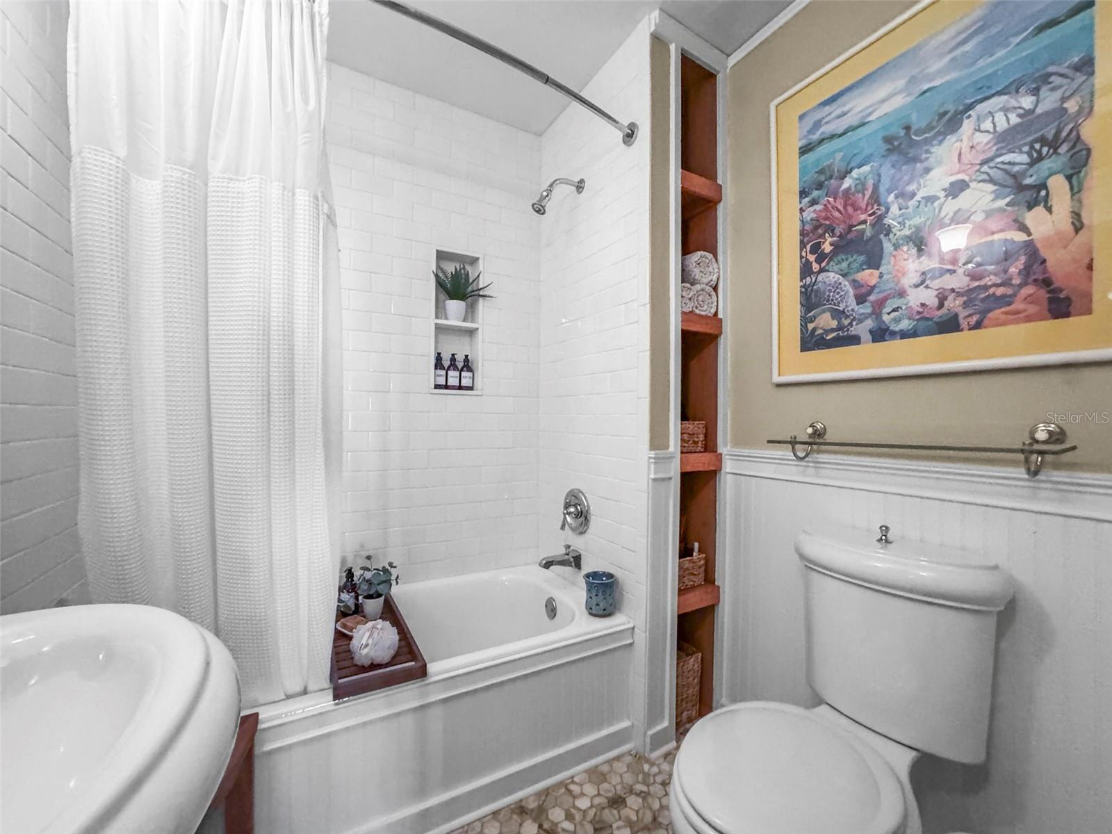 Image 23 of 72 For 637 Scotland Street