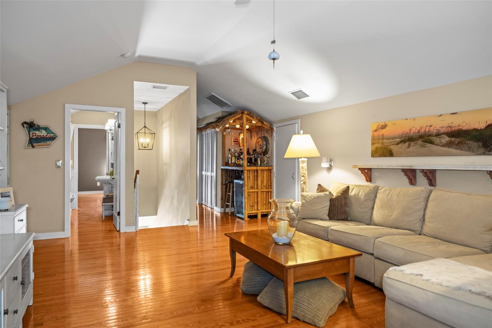 Image 35 of 72 For 637 Scotland Street