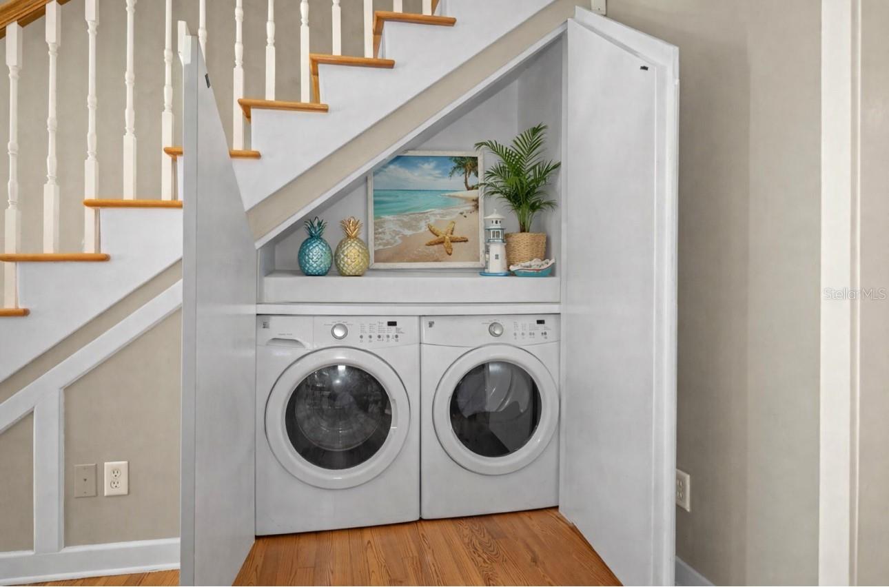 Image 50 of 72 For 637 Scotland Street