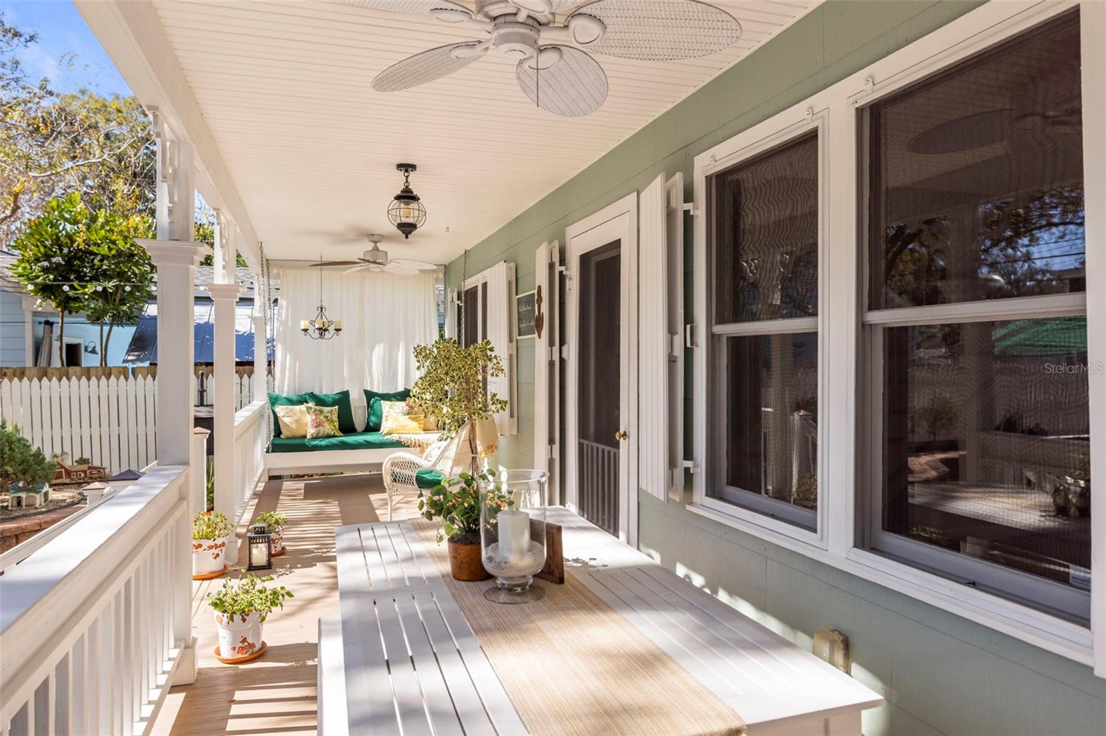 Image 7 of 72 For 637 Scotland Street