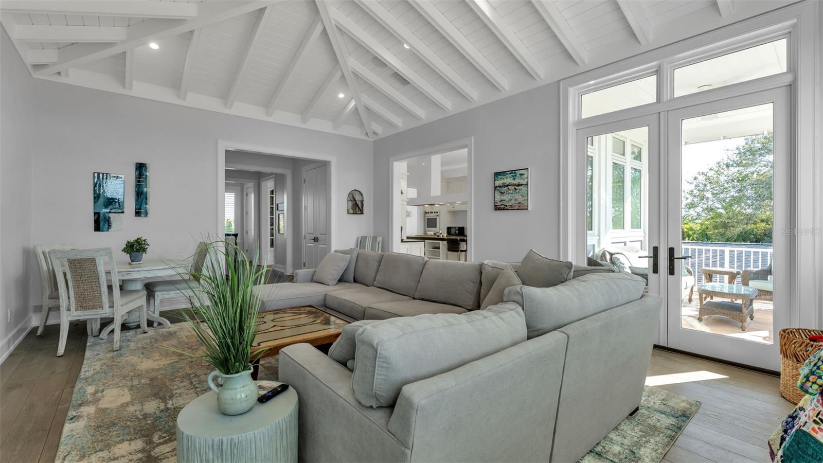 Image 13 of 100 For 1013 Eldorado Avenue