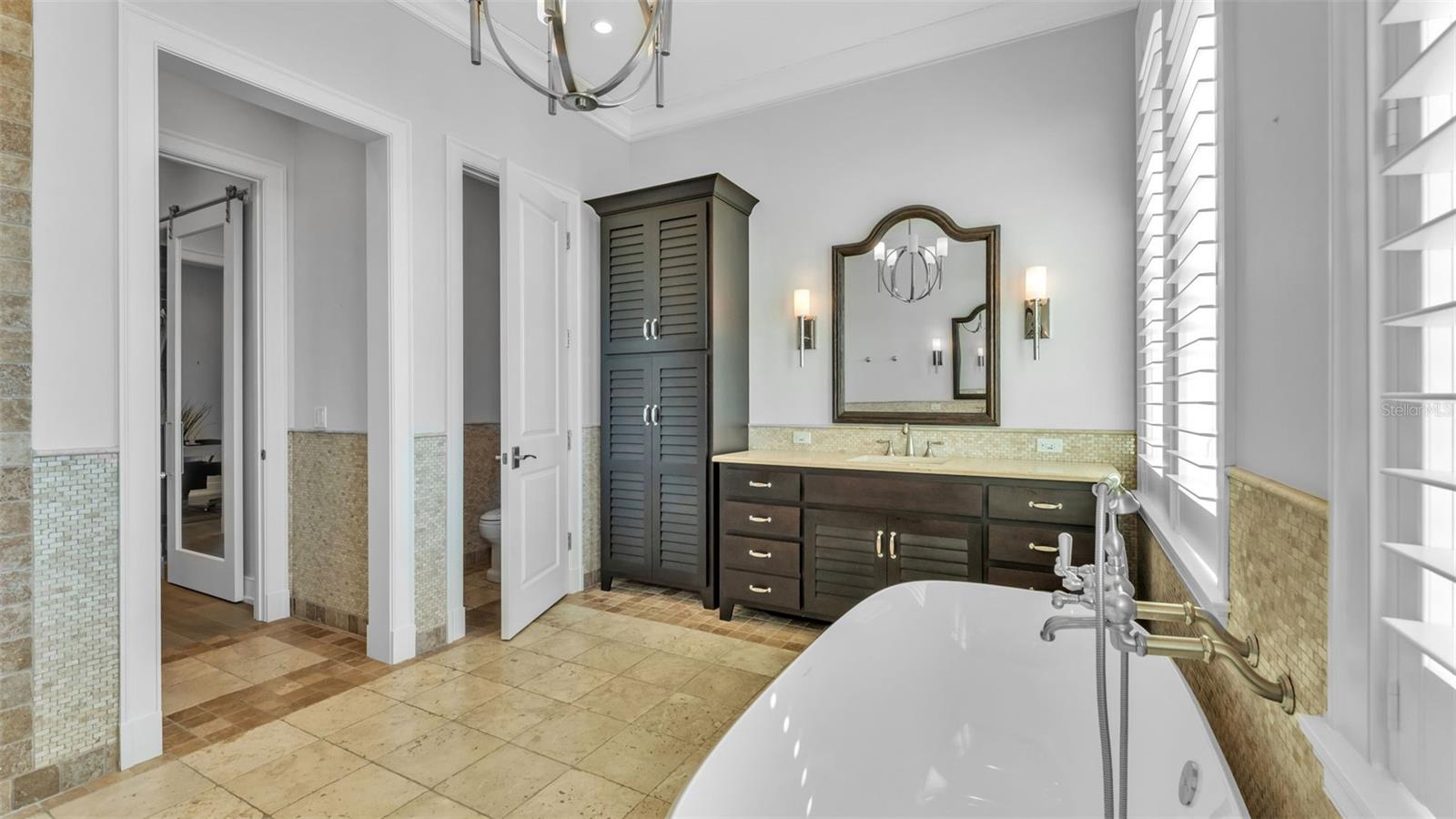 Image 37 of 100 For 1013 Eldorado Avenue