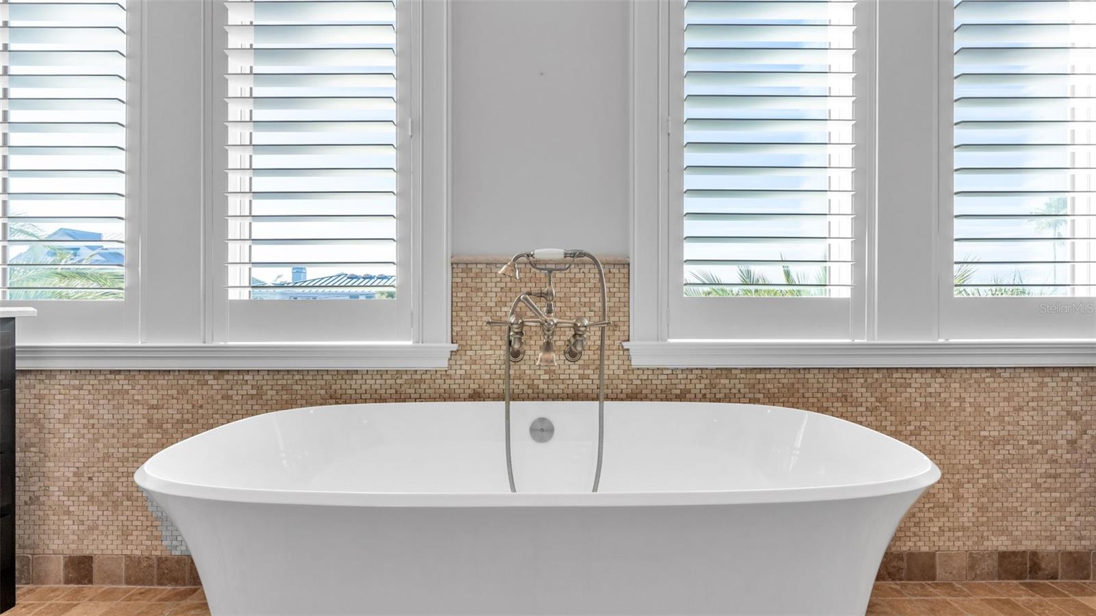 Image 40 of 100 For 1013 Eldorado Avenue