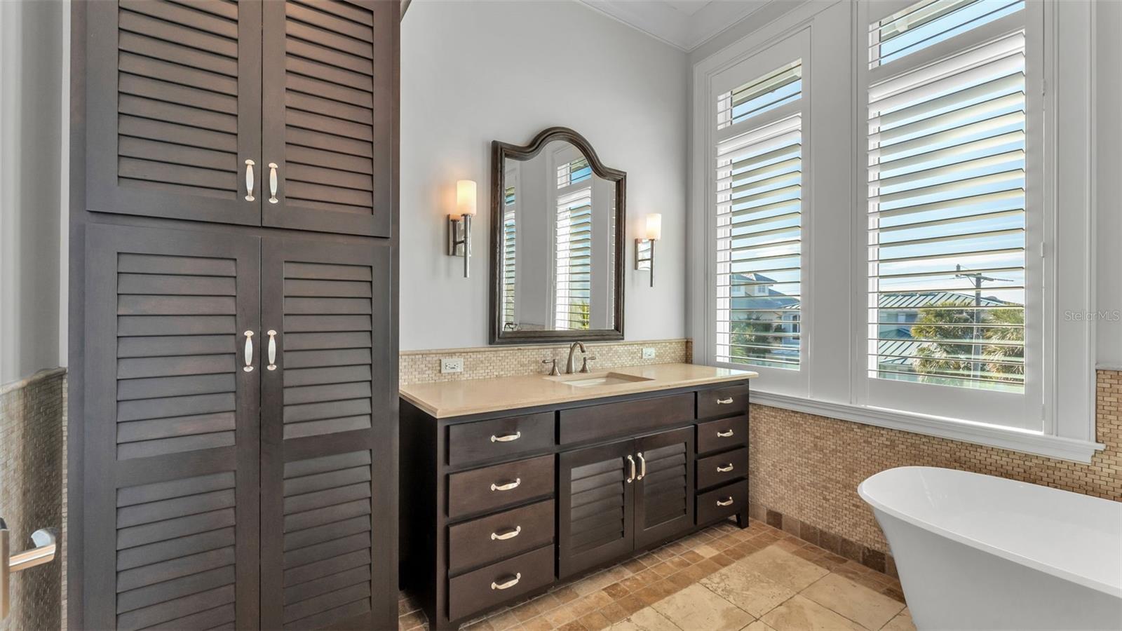 Image 41 of 100 For 1013 Eldorado Avenue