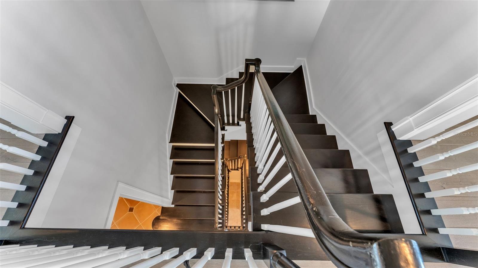 Image 44 of 100 For 1013 Eldorado Avenue