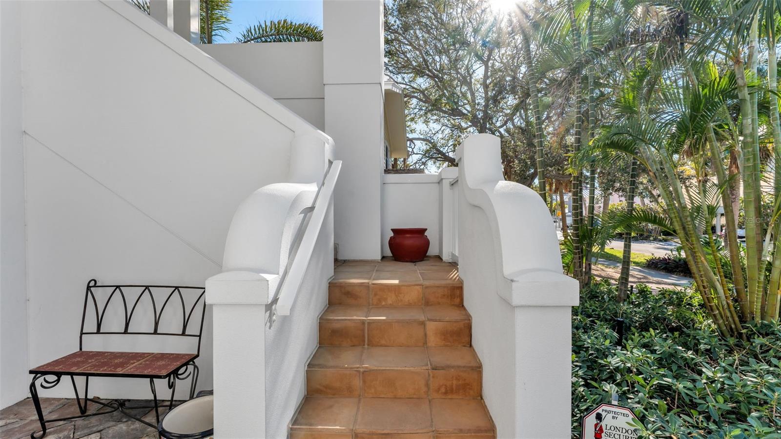 Image 93 of 100 For 1013 Eldorado Avenue