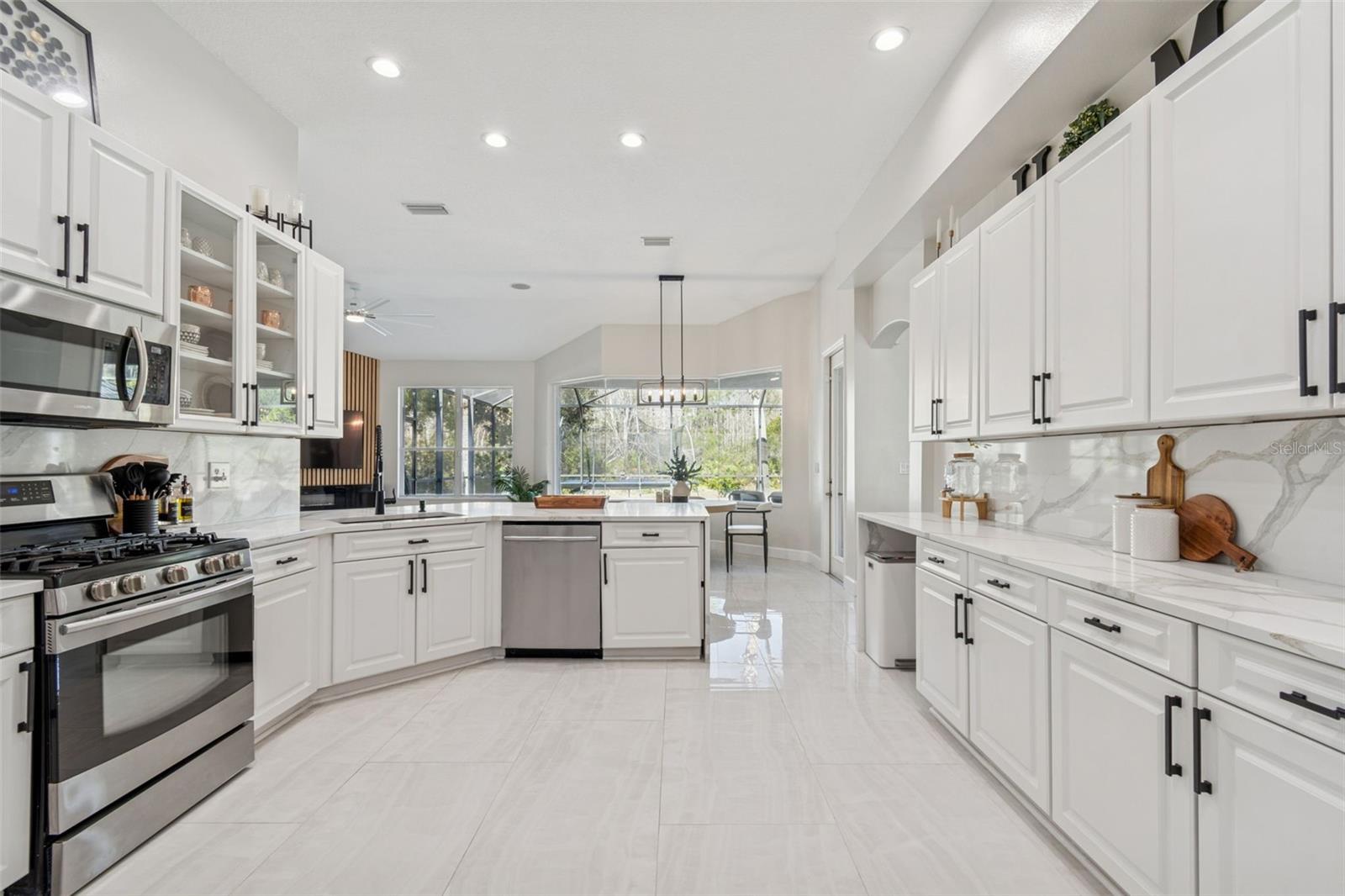 Image 20 of 85 For 8210 Nature Cove Way