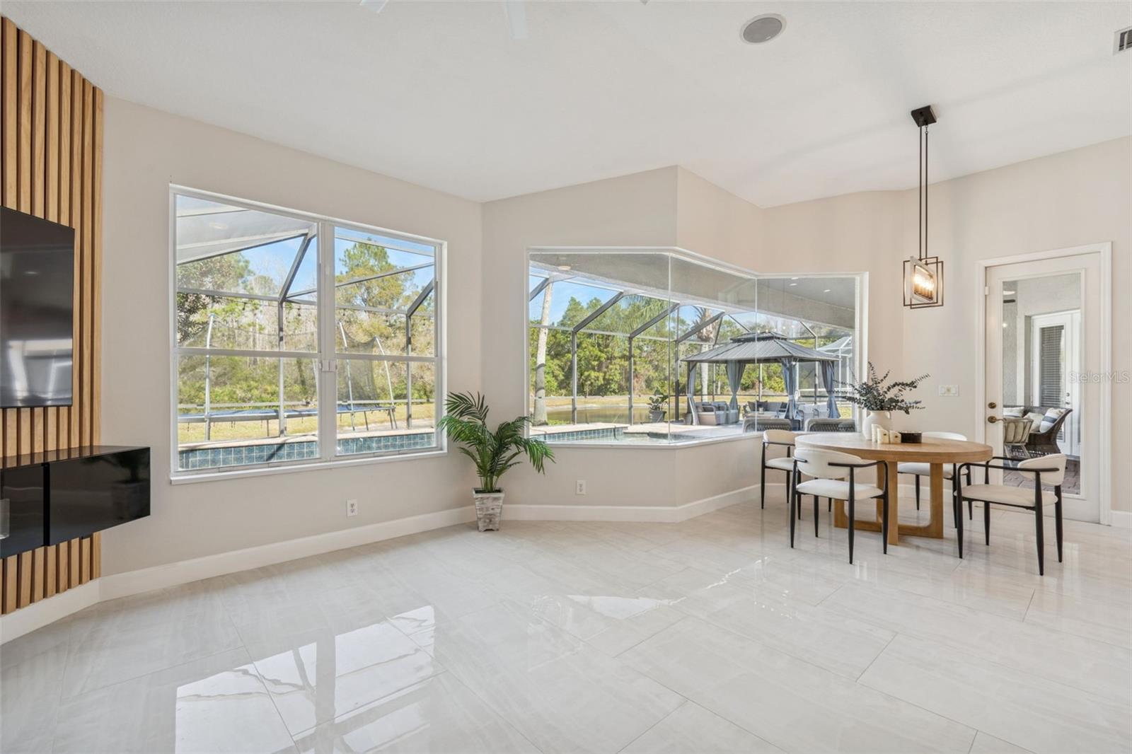 Image 32 of 85 For 8210 Nature Cove Way