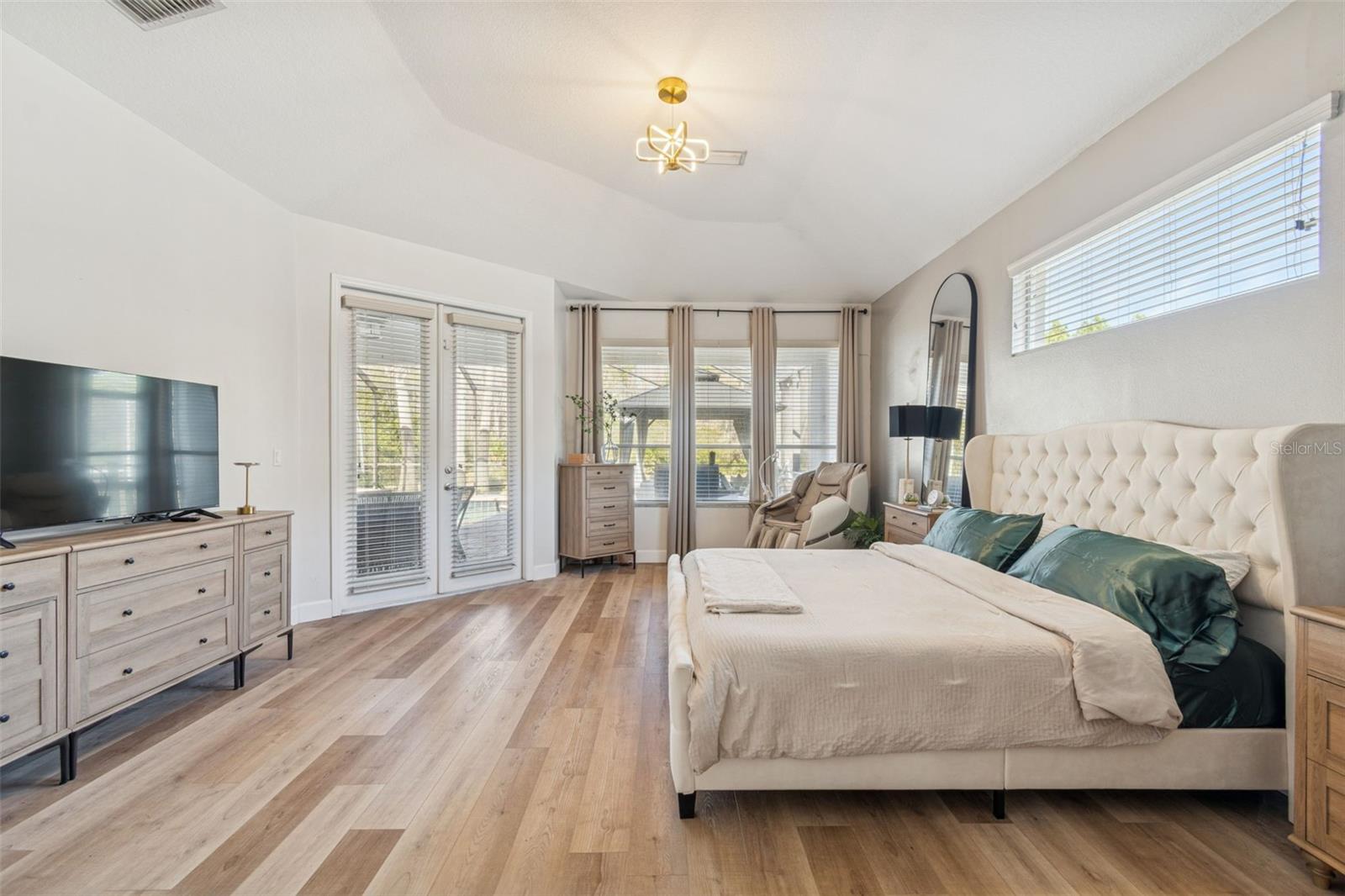 Image 36 of 85 For 8210 Nature Cove Way