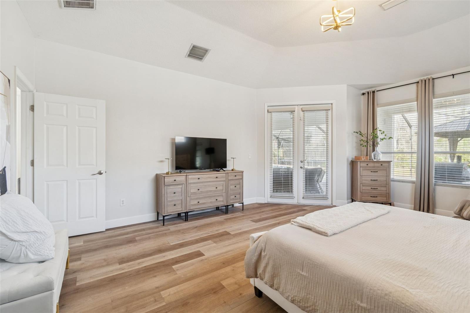 Image 37 of 85 For 8210 Nature Cove Way