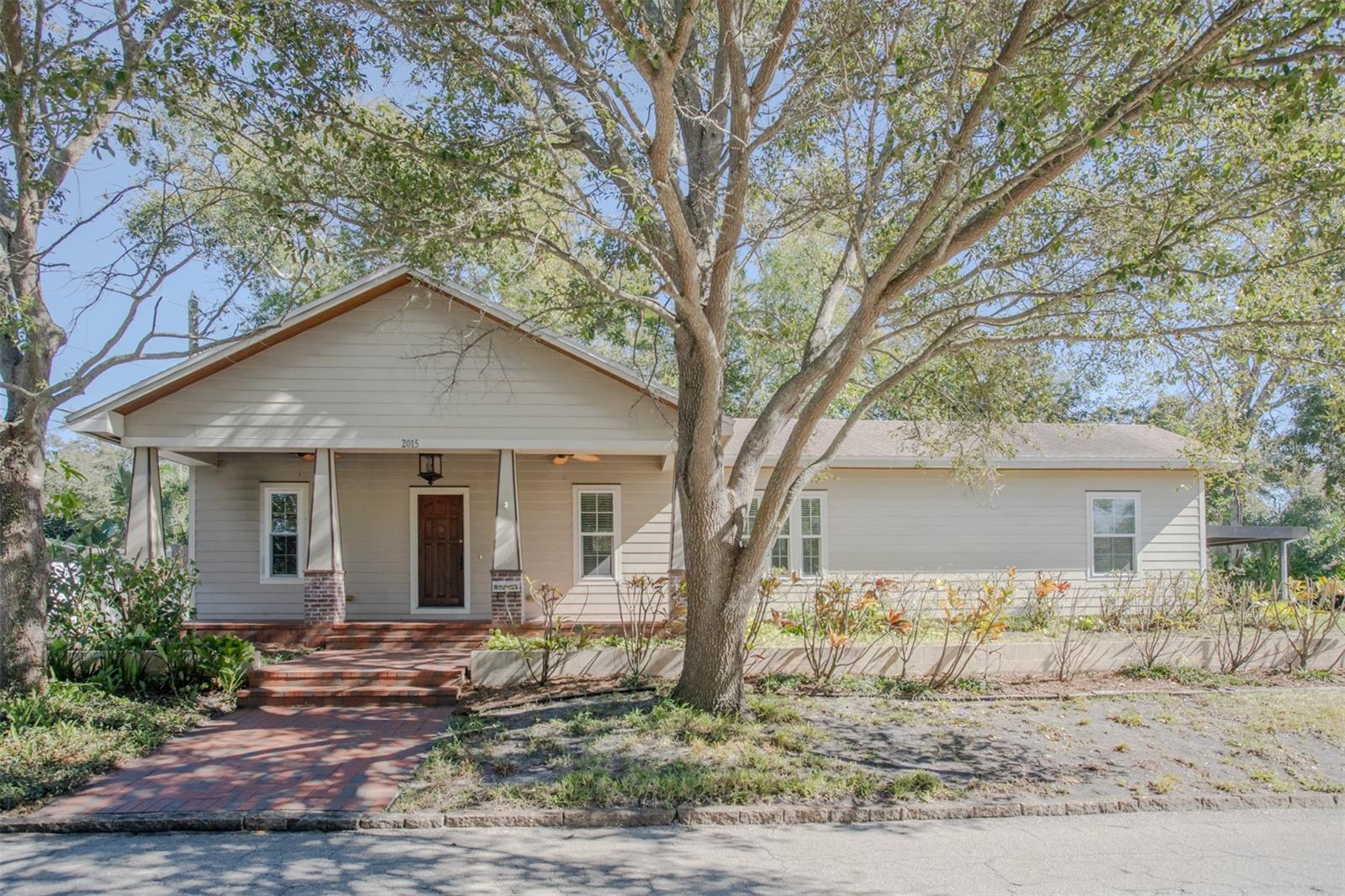 Details for 2015 5th Street N, ST PETERSBURG, FL 33704