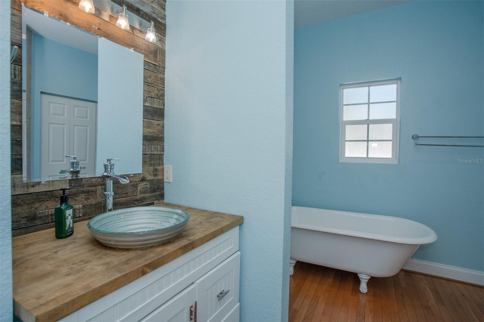 Image 37 of 56 For 2015 5th Street N