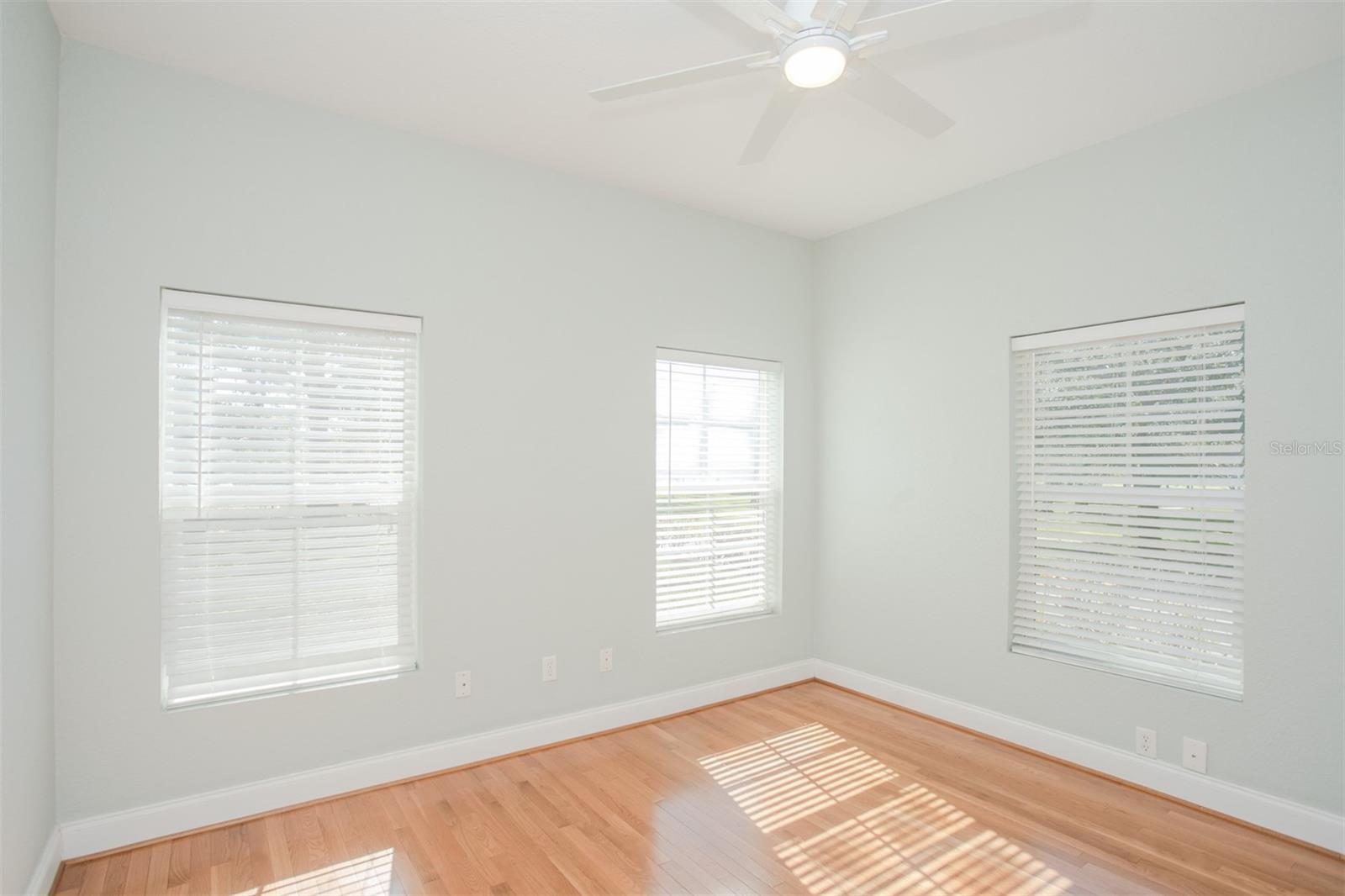 Image 48 of 56 For 2015 5th Street N