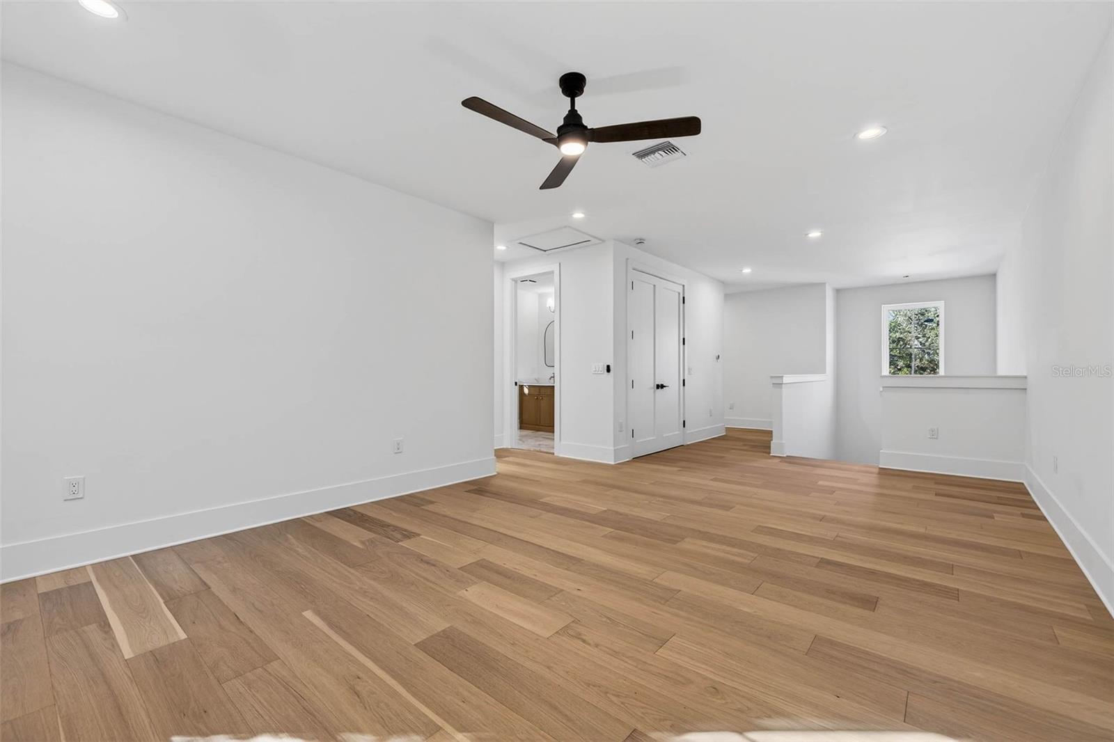 Image 31 of 41 For 8101 Country Club Road N