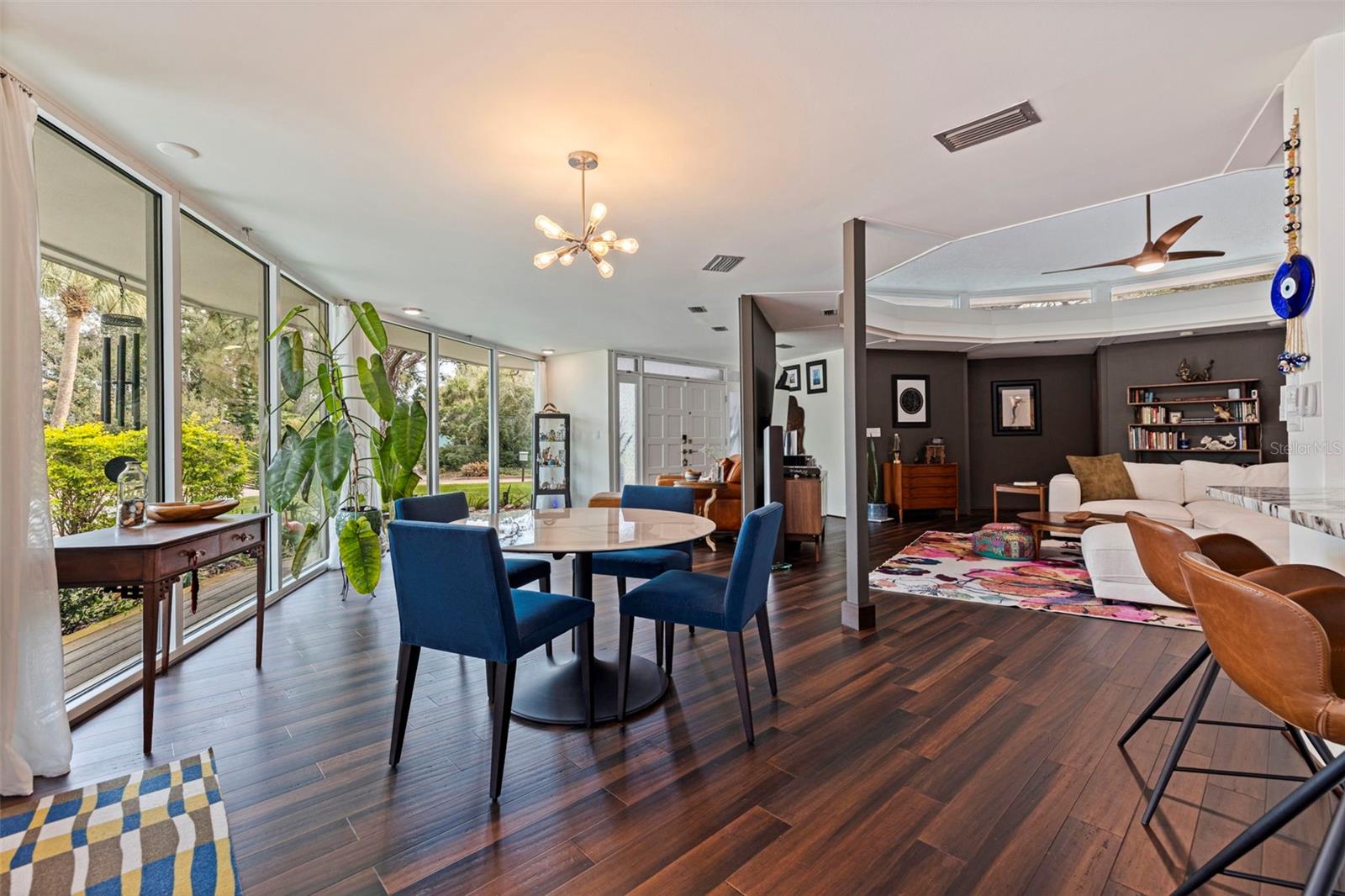 Image 11 of 43 For 7117 Sunshine Drive S