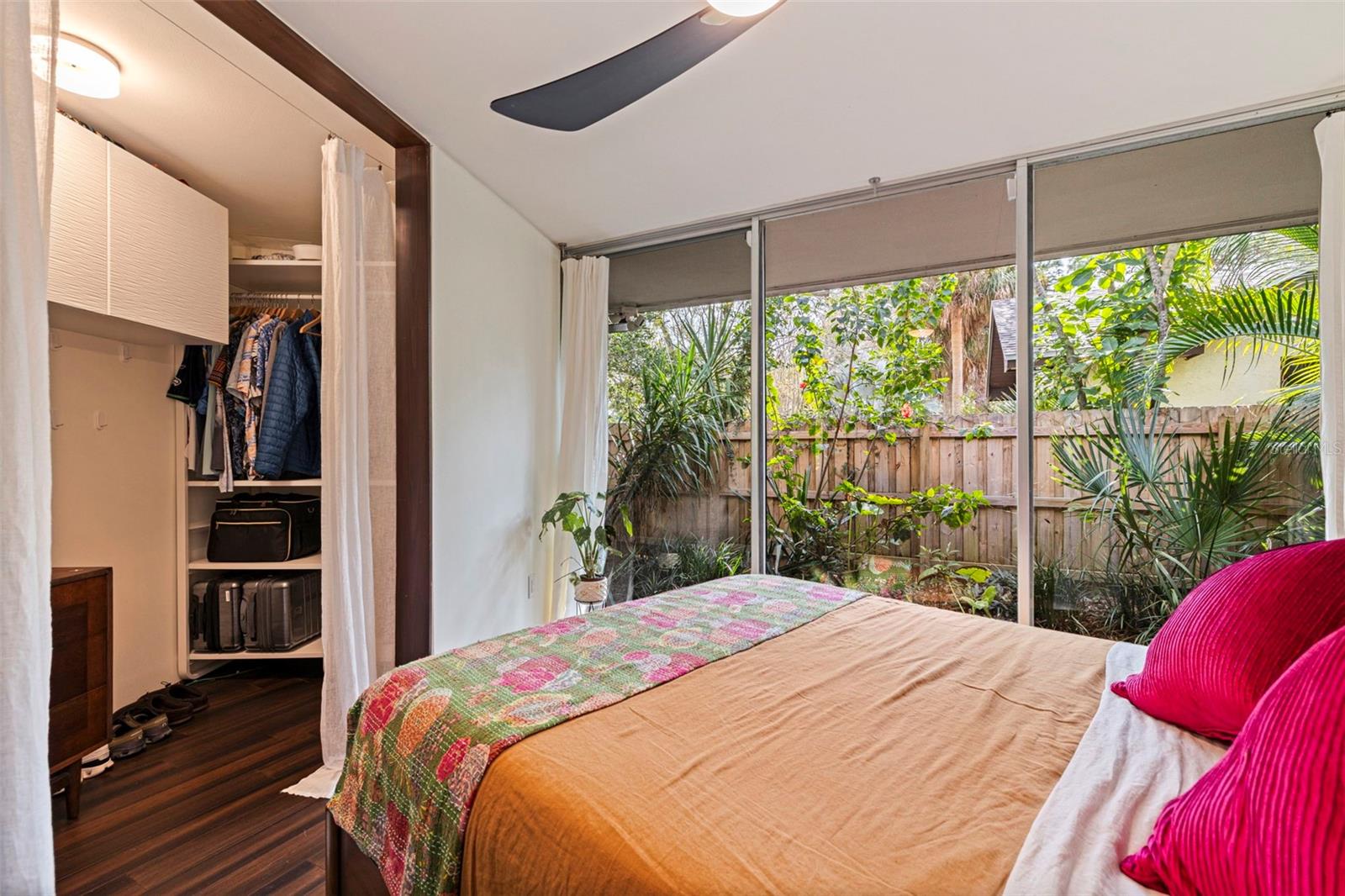 Image 24 of 43 For 7117 Sunshine Drive S