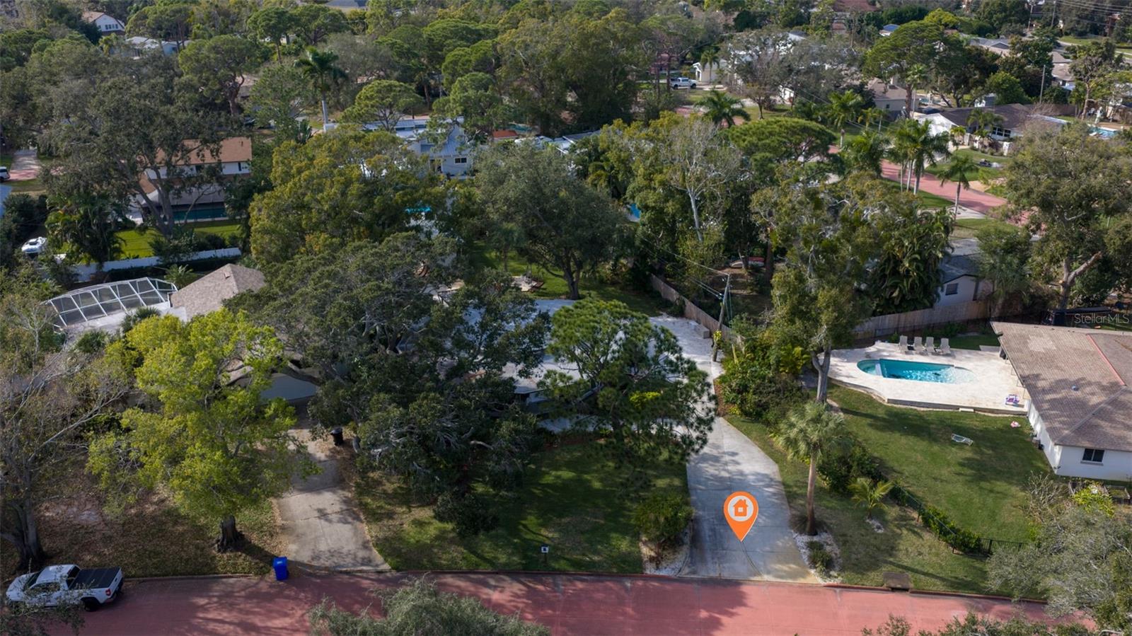 Image 38 of 43 For 7117 Sunshine Drive S