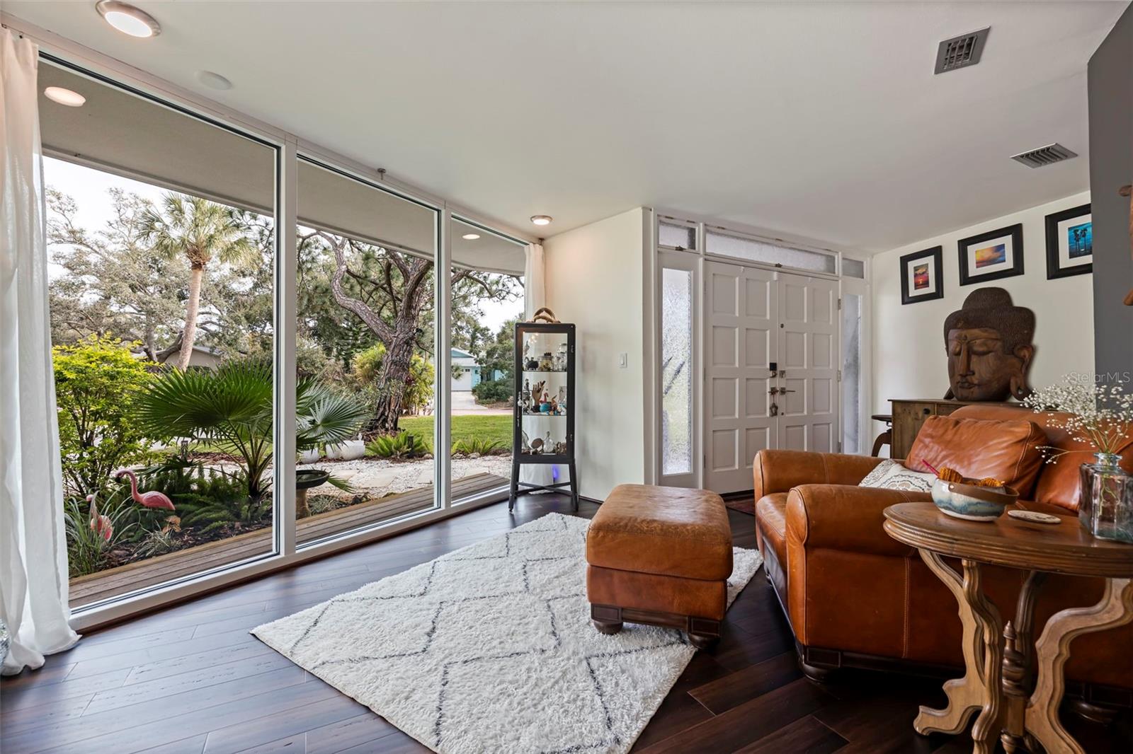 Image 5 of 43 For 7117 Sunshine Drive S