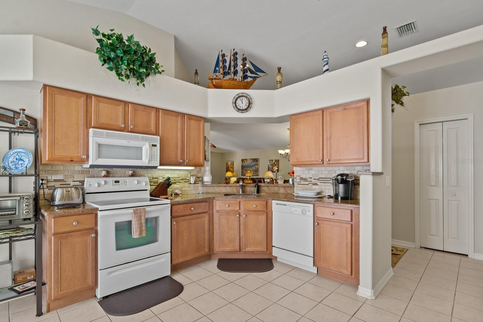 Image 14 of 55 For 20520 Homossasa Court