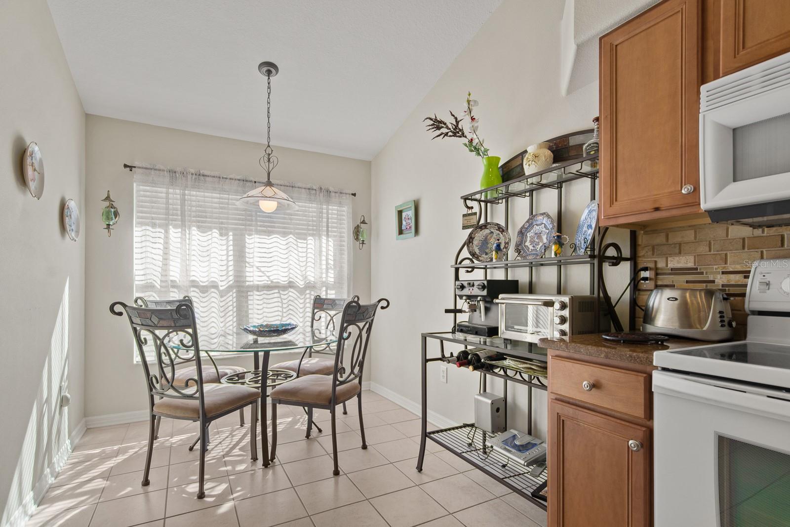 Image 15 of 55 For 20520 Homossasa Court