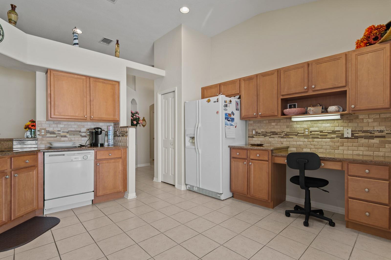 Image 18 of 55 For 20520 Homossasa Court