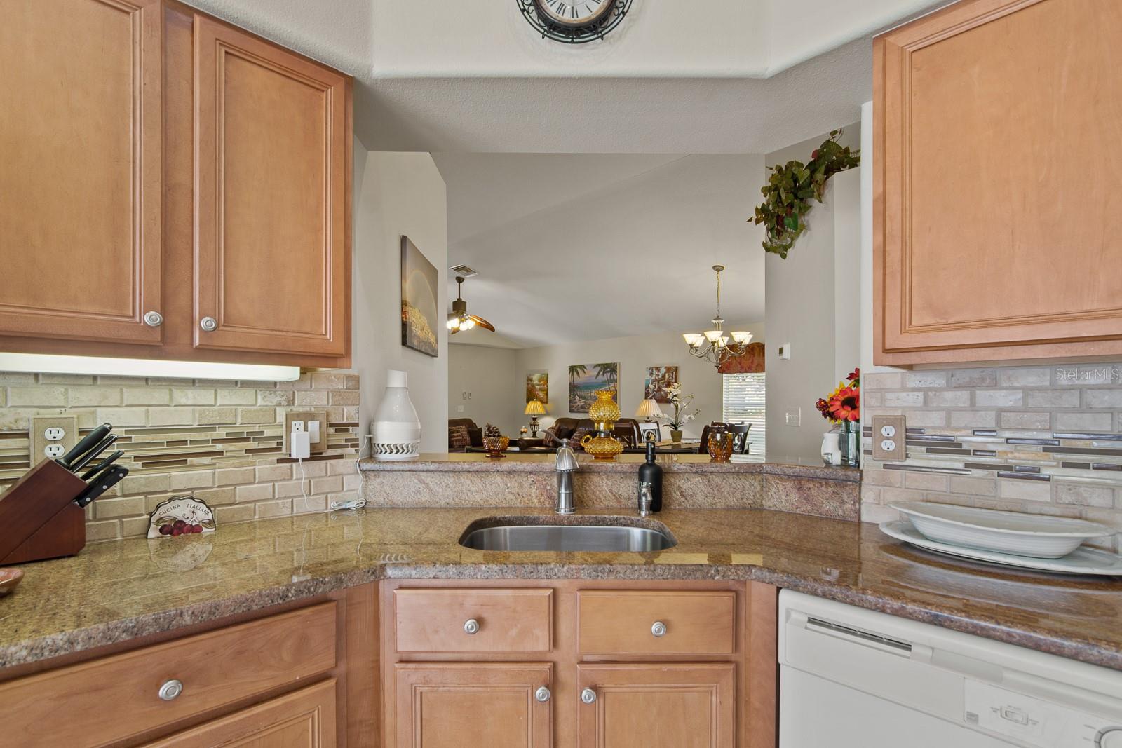 Image 19 of 55 For 20520 Homossasa Court