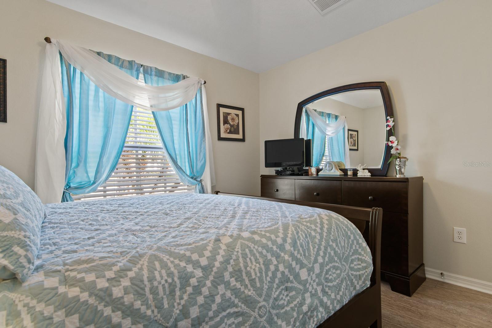 Image 28 of 55 For 20520 Homossasa Court