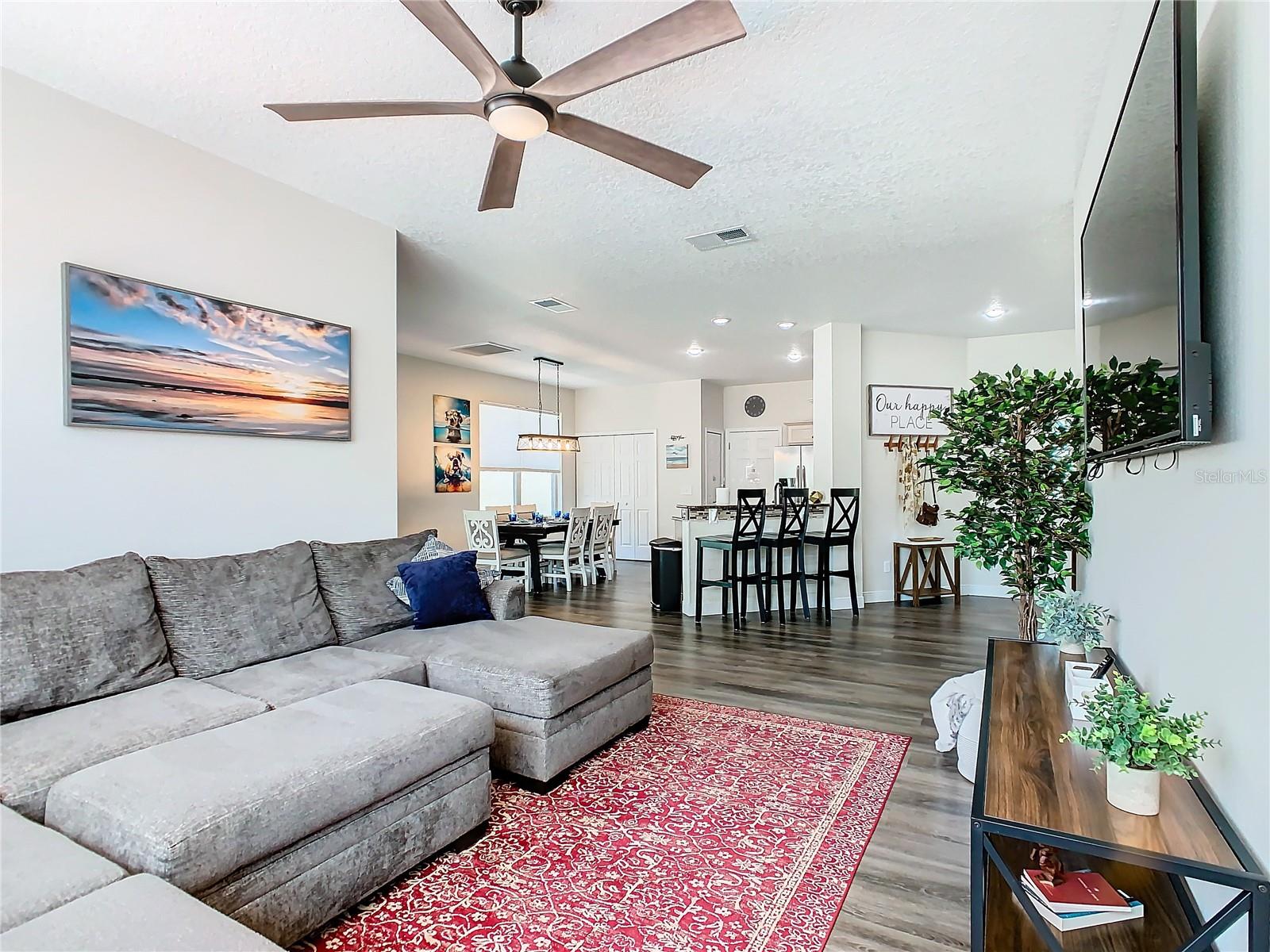 Image 11 of 35 For 511 Jaybee Avenue