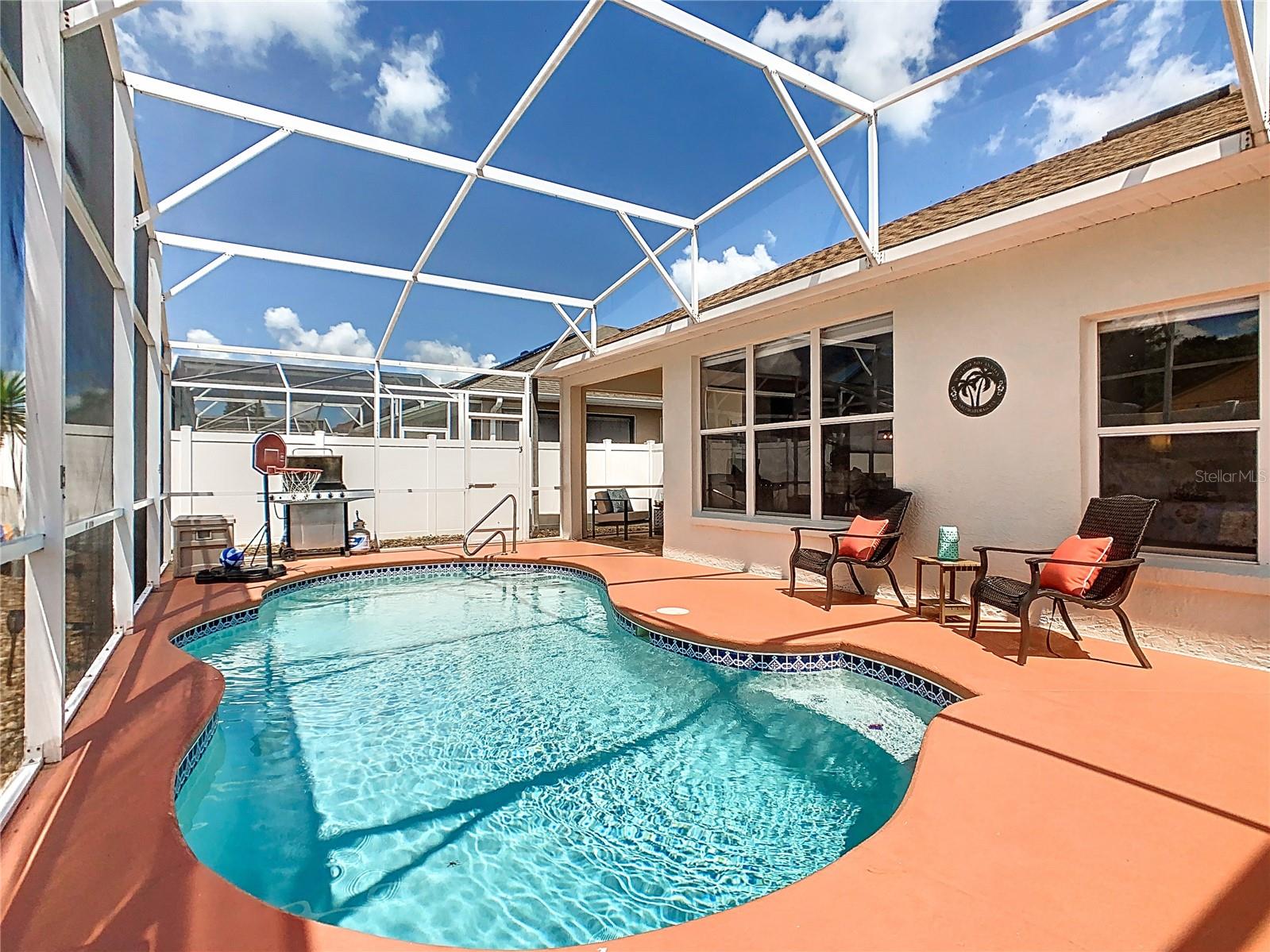 Image 14 of 35 For 511 Jaybee Avenue