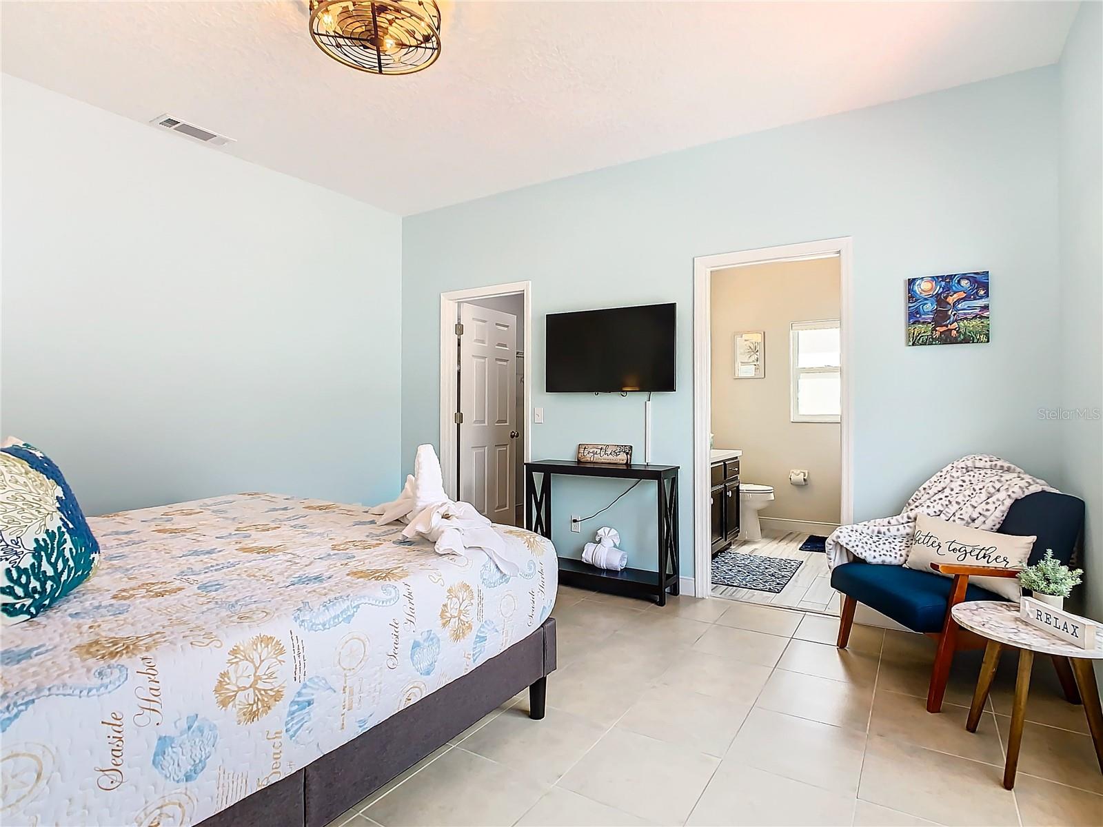 Image 22 of 35 For 511 Jaybee Avenue