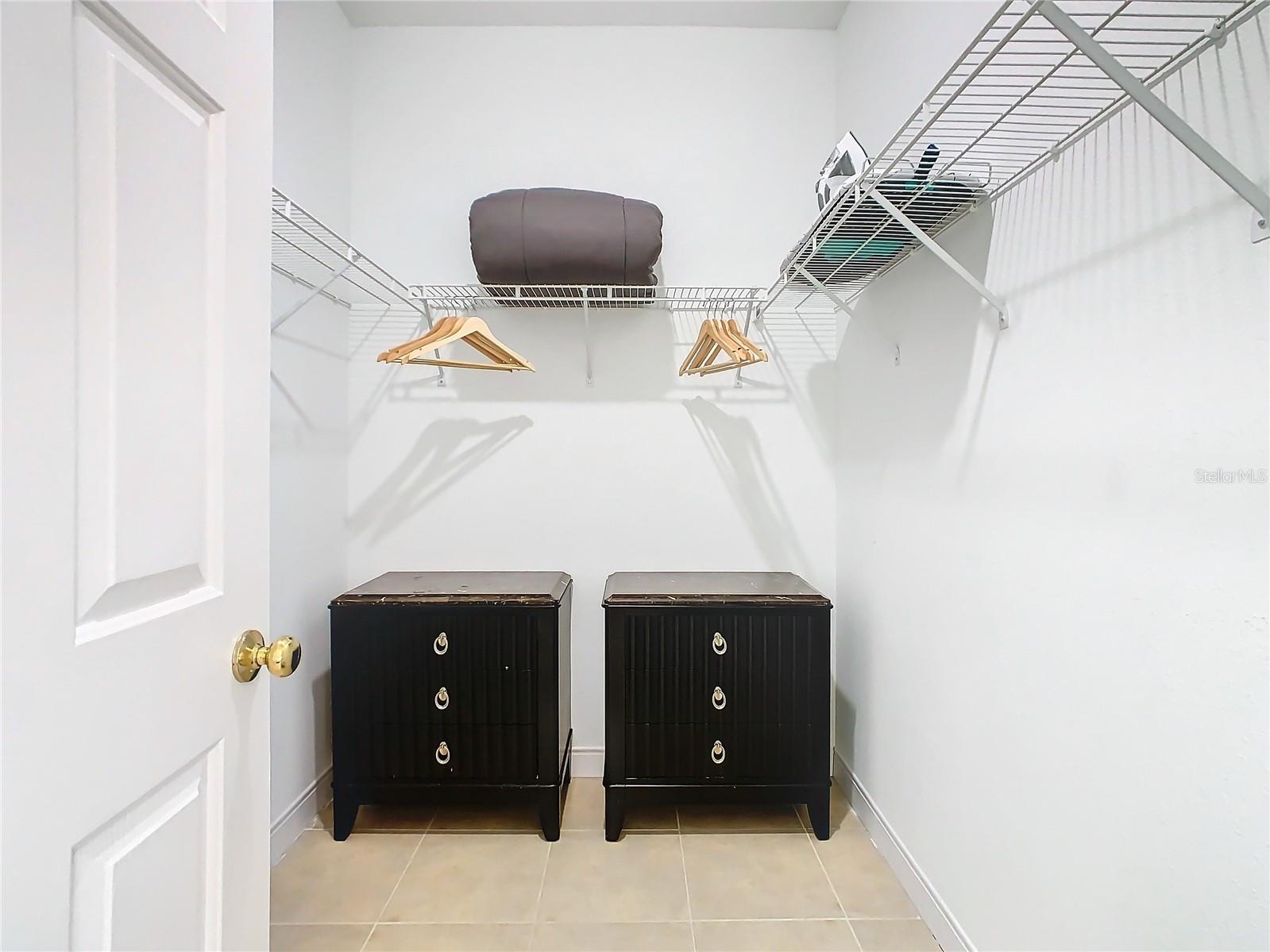 Image 23 of 35 For 511 Jaybee Avenue