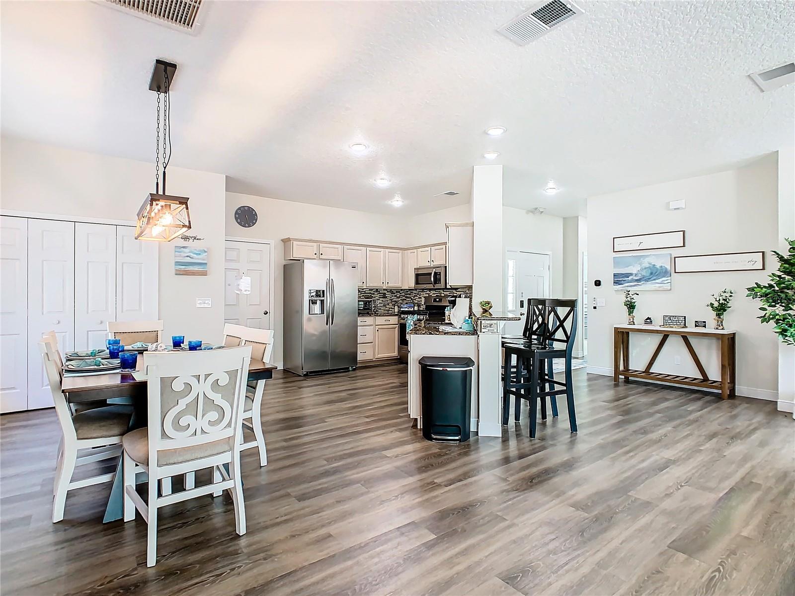 Image 5 of 35 For 511 Jaybee Avenue