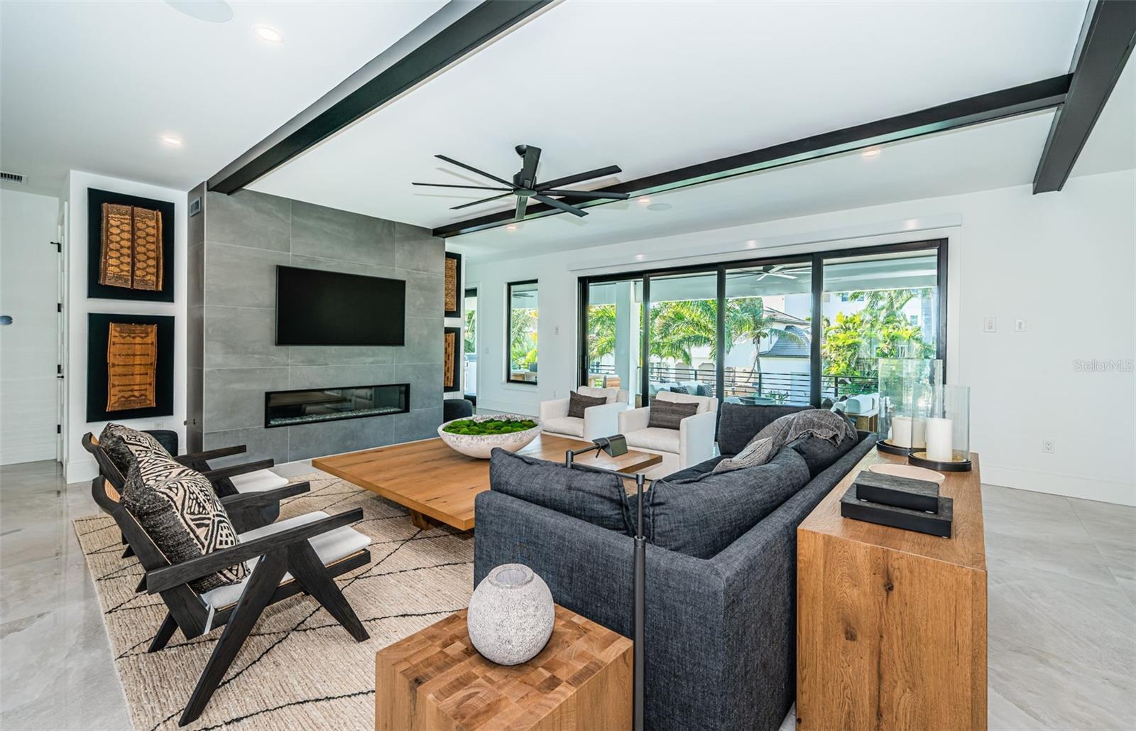 Image 12 of 100 For 218 Sydney Lane