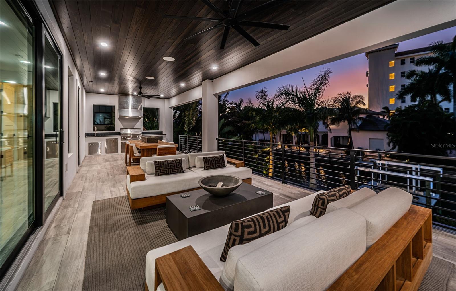 Image 19 of 100 For 218 Sydney Lane