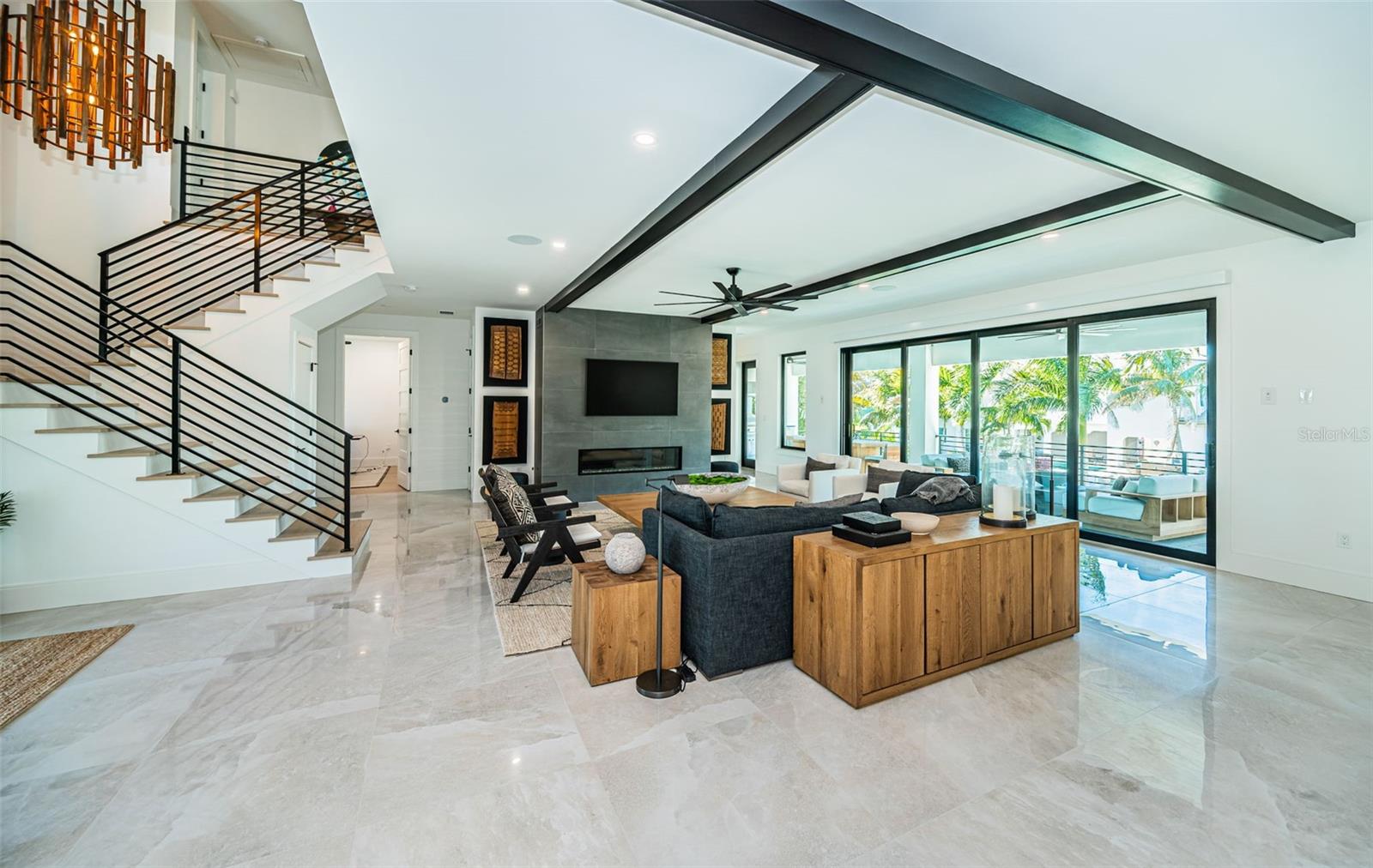 Image 27 of 100 For 218 Sydney Lane