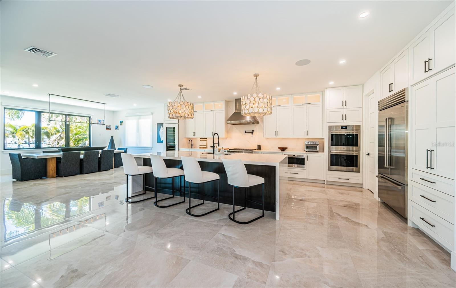 Image 28 of 100 For 218 Sydney Lane