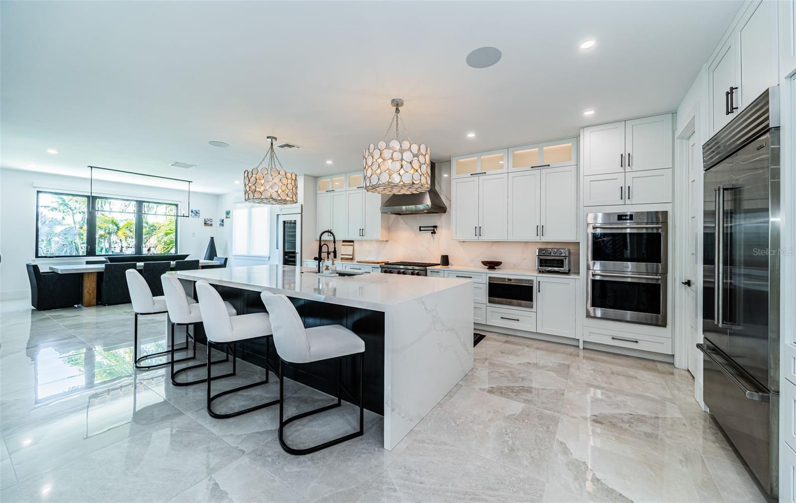 Image 37 of 100 For 218 Sydney Lane