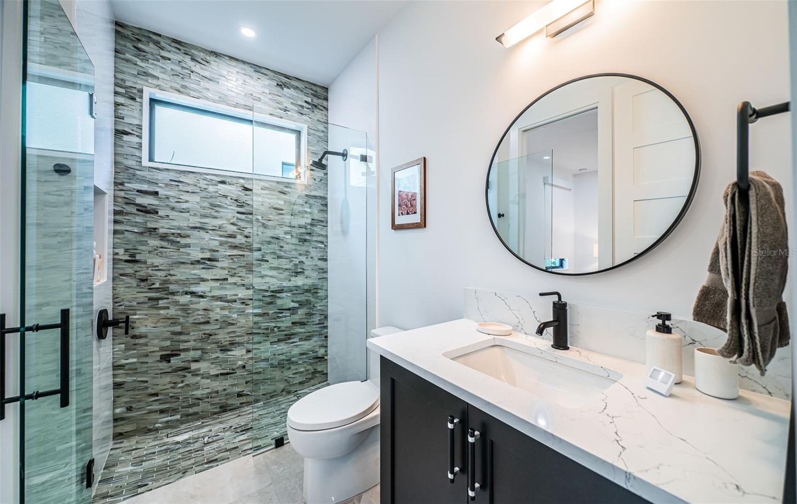 Image 47 of 100 For 218 Sydney Lane