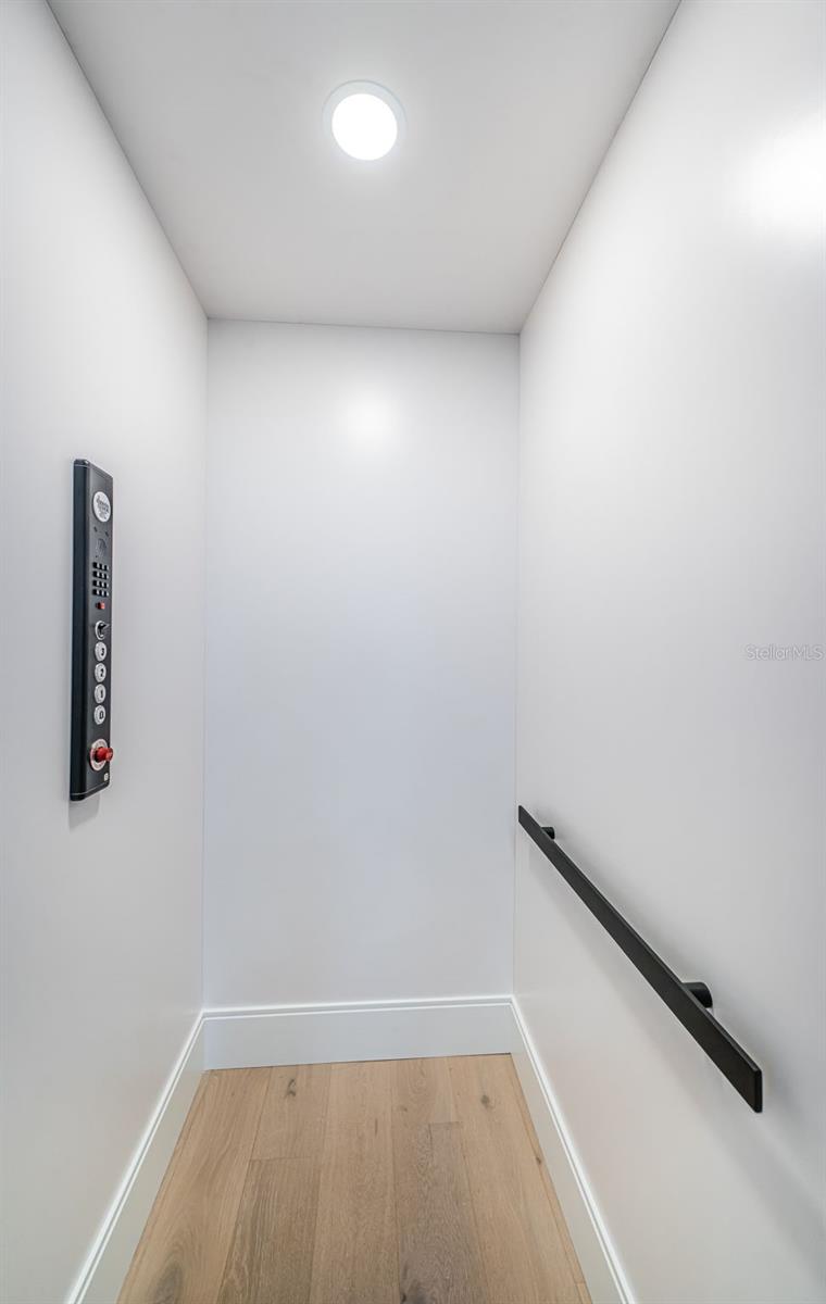 Image 52 of 100 For 218 Sydney Lane