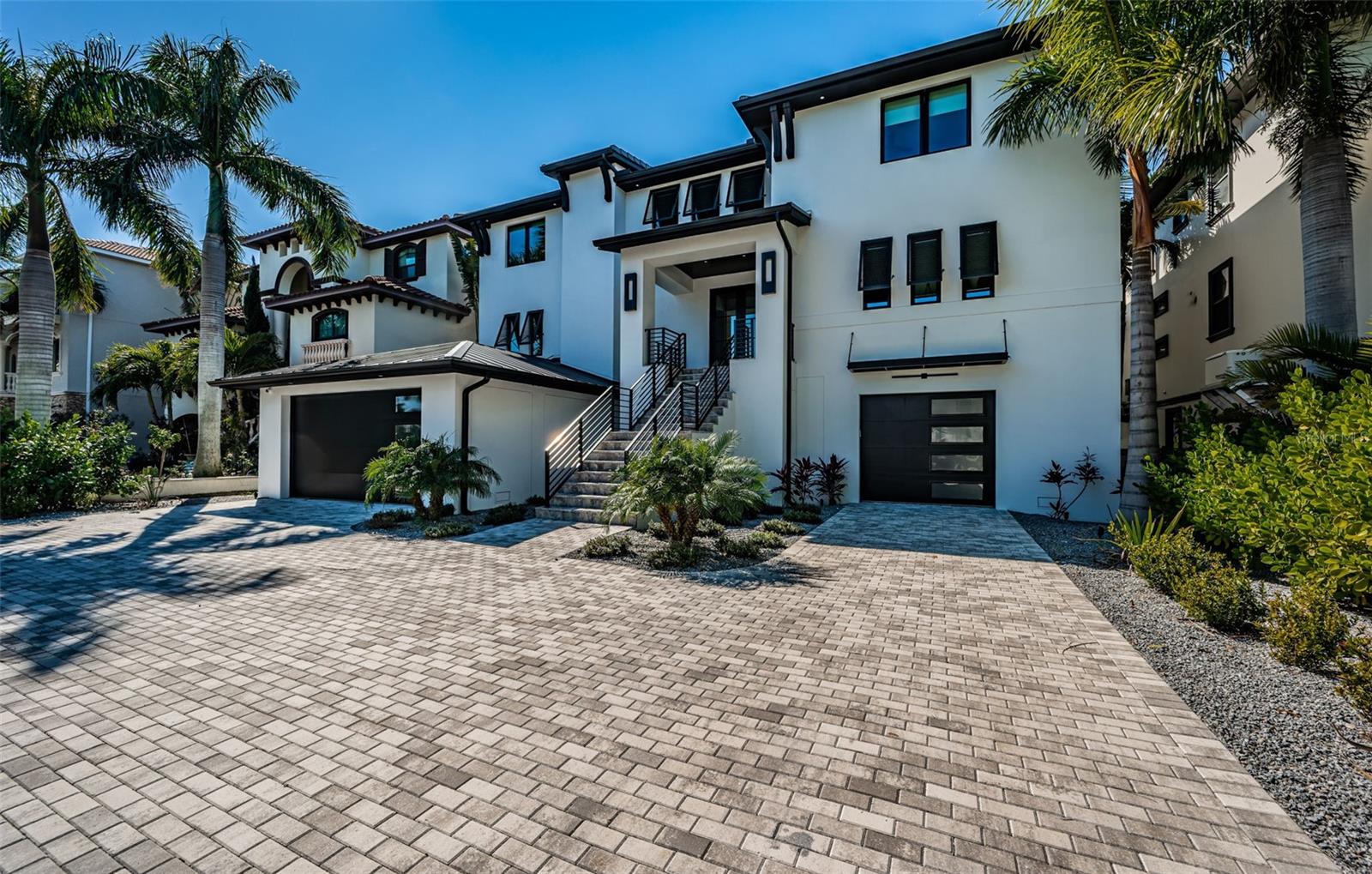 Image 6 of 100 For 218 Sydney Lane