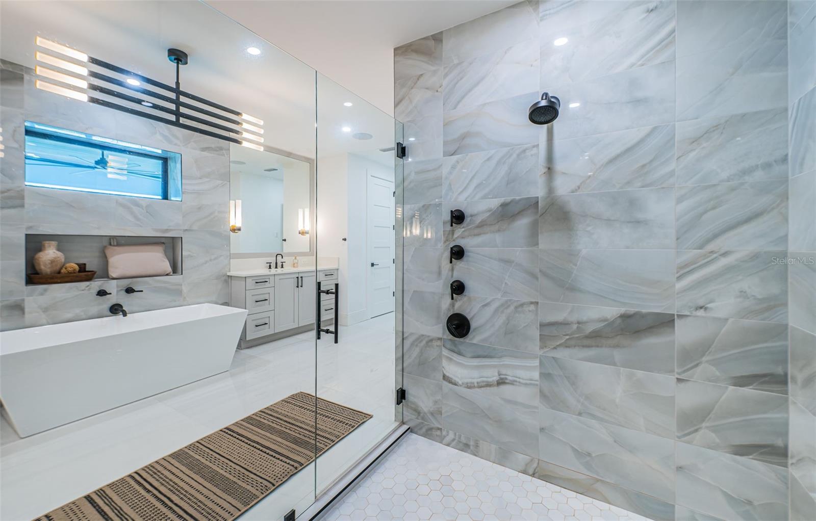 Image 68 of 100 For 218 Sydney Lane